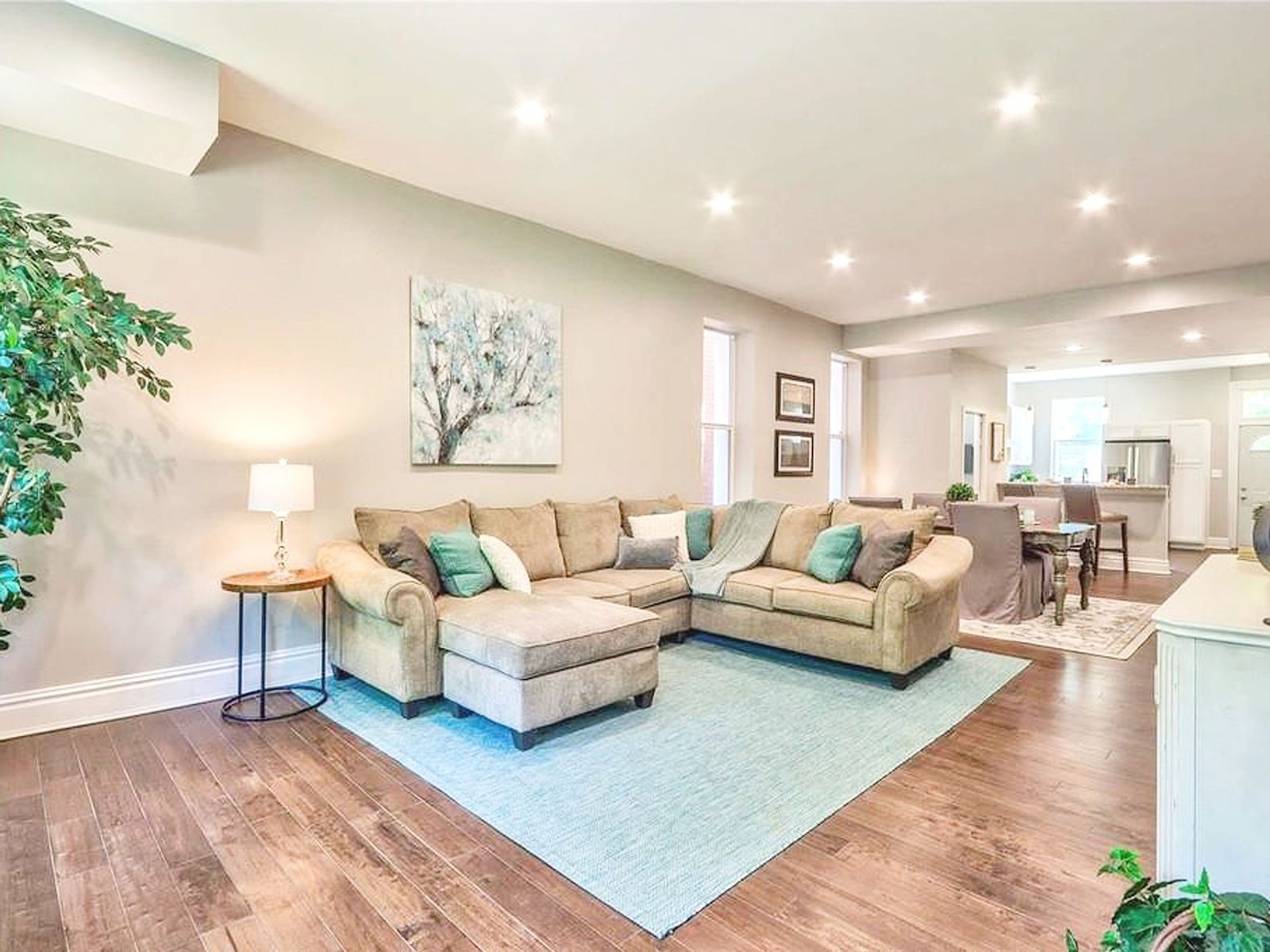 Empty Living Room